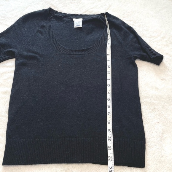 Women’s Old Navy Lightweight Angora Rabbit Hair Blend Sweater - Picture 12 of 12